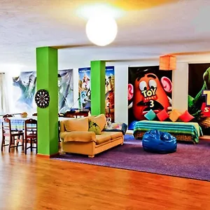 Coloured Studio Appartement